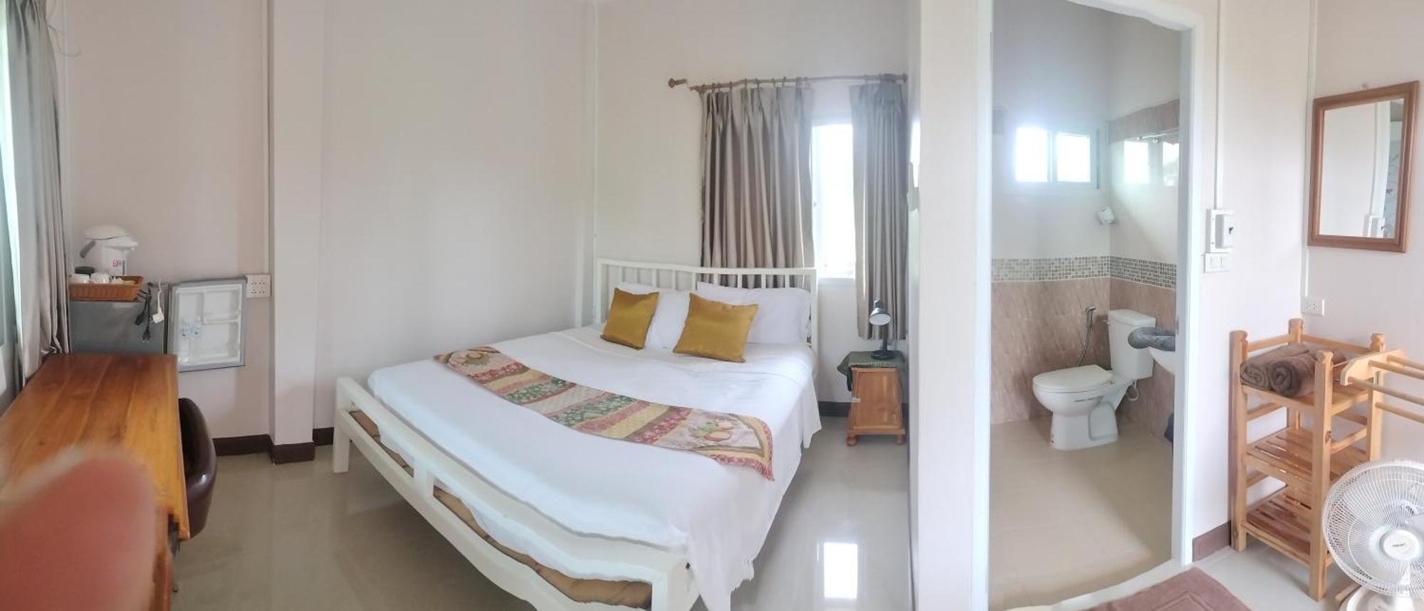 M-Plus Homestay Sukhothai Eksteriør bilde